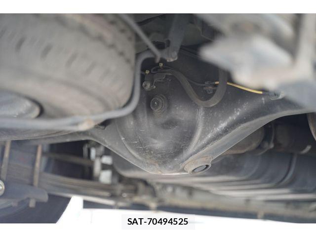 Toyota REGIUSACE VAN 2016-01 8101565-23