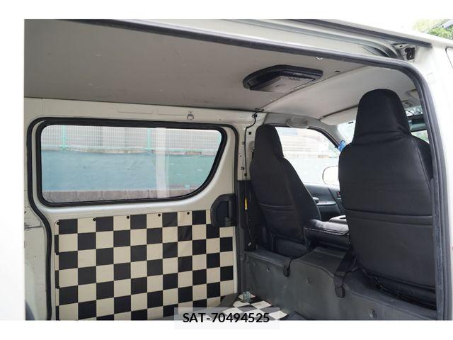 Toyota REGIUSACE VAN 2016-01 8101565-2