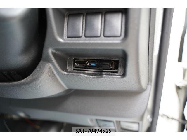 Toyota REGIUSACE VAN 2016-01 8101565-7