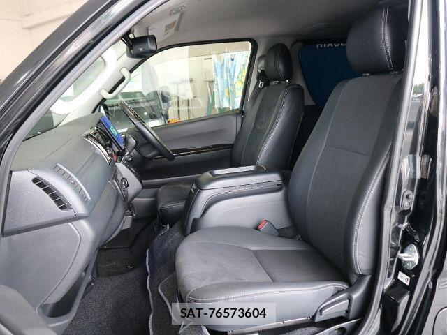 Toyota REGIUSACE VAN 2018-01 8132080-1