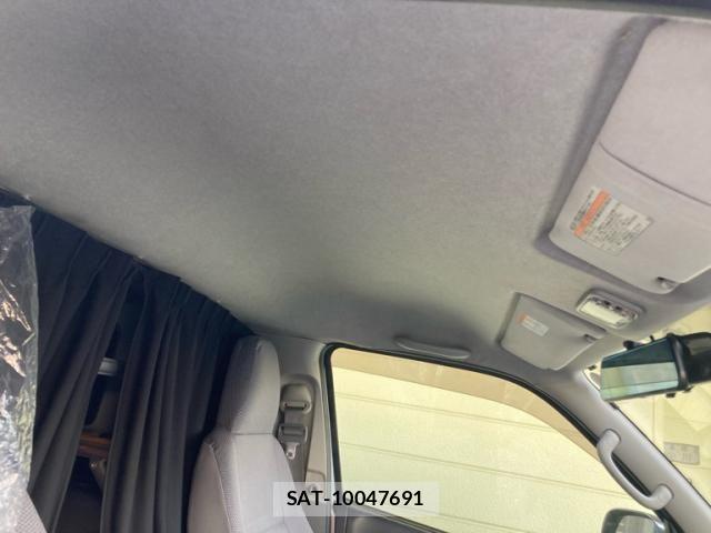 Toyota REGIUSACE VAN 2007-11 8159115-15