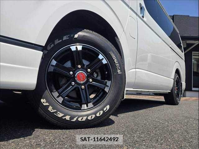 Toyota REGIUSACE VAN 2019-05 8209854-9