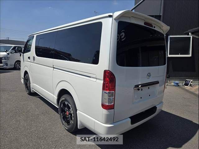 Toyota REGIUSACE VAN 2019-05 8209854-15