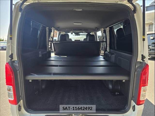 Toyota REGIUSACE VAN 2019-05 8209854-16