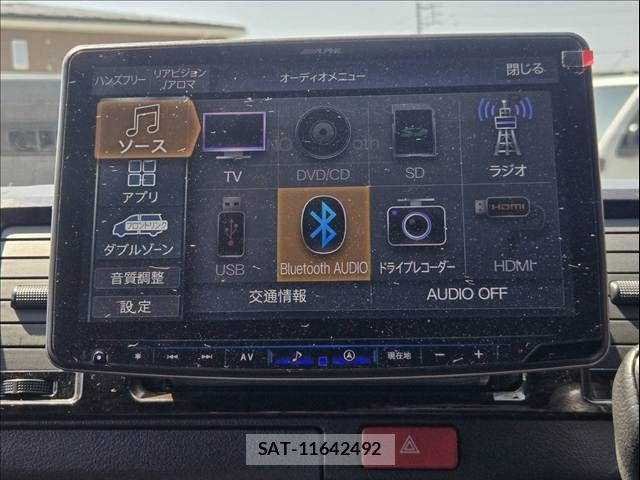 Toyota REGIUSACE VAN 2019-05 8209854-17