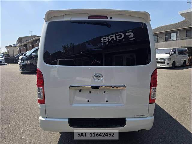 Toyota REGIUSACE VAN 2019-05 8209854-2