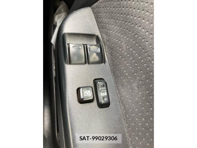 Toyota REGIUSACE VAN 2013-04 8231603-13