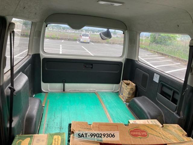 Toyota REGIUSACE VAN 2013-04 8231603-16