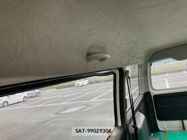 Toyota REGIUSACE VAN 2013-04 8231603-17
