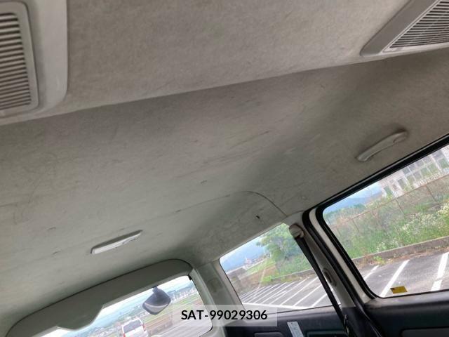 Toyota REGIUSACE VAN 2013-04 8231603-18