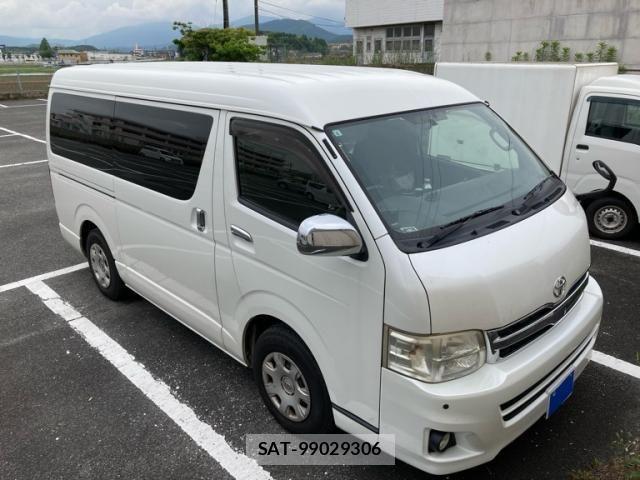 Toyota REGIUSACE VAN 2013-04 8231603-1