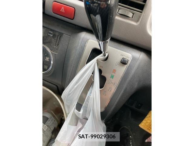 Toyota REGIUSACE VAN 2013-04 8231603-21
