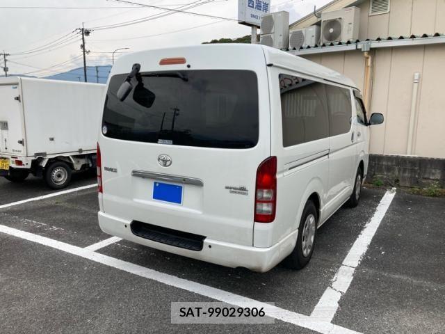 Toyota REGIUSACE VAN 2013-04 8231603-2