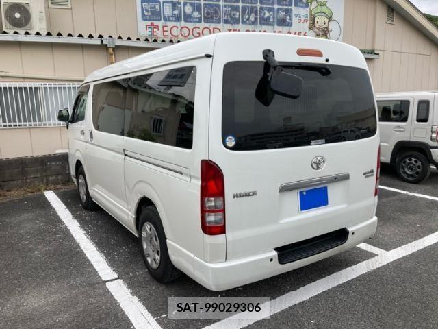 Toyota REGIUSACE VAN 2013-04 8231603-3