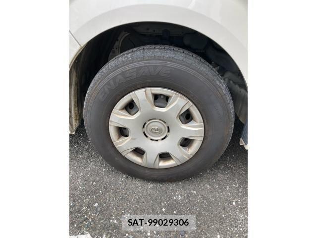 Toyota REGIUSACE VAN 2013-04 8231603-4