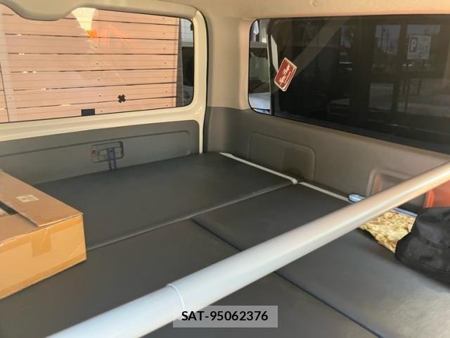 Toyota REGIUSACE VAN 2005-01 8231604-12