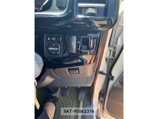 Toyota REGIUSACE VAN 2005-01 8231604-14