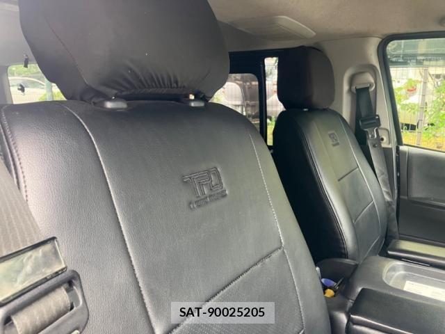 Toyota REGIUSACE VAN 2014-07 8246514-11