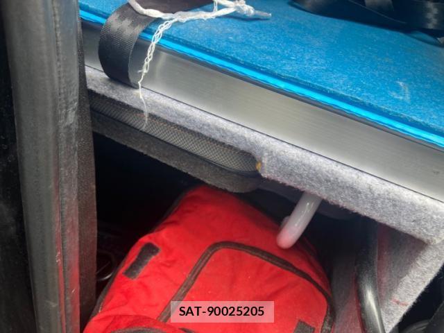 Toyota REGIUSACE VAN 2014-07 8246514-17