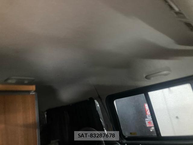 Toyota REGIUSACE VAN 2011-08 8246513-17