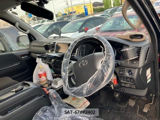 Toyota REGIUSACE VAN 2019-02 8246511-11
