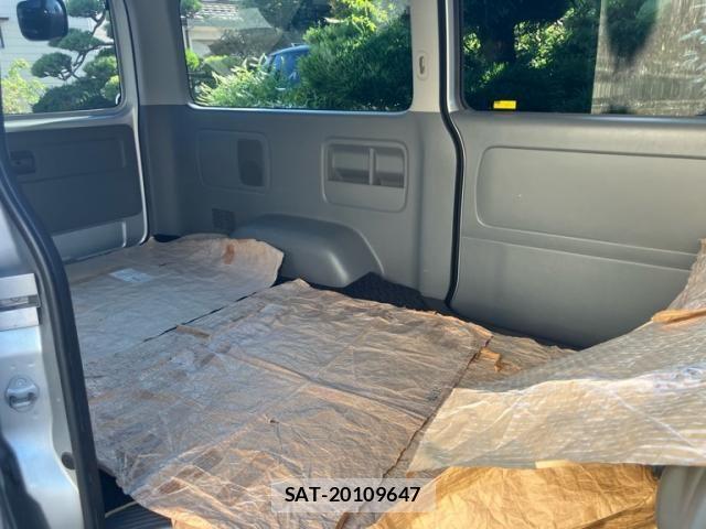 Toyota REGIUSACE VAN 2005-09 8316706-9