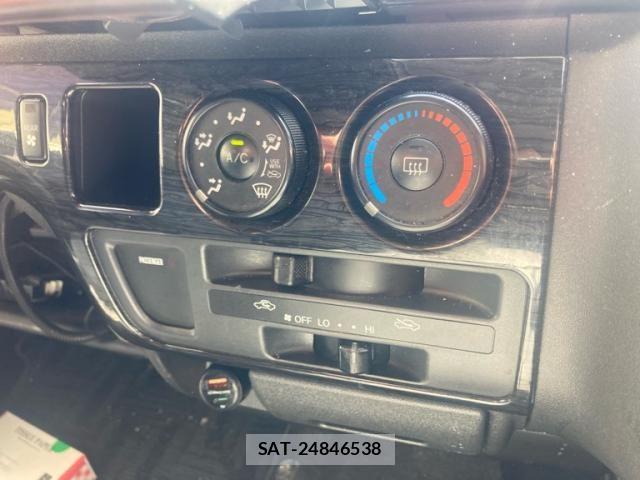 Toyota REGIUSACE VAN 2008-07 8334441-23