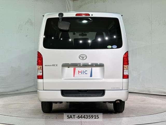 Toyota REGIUSACE VAN 2017-06 8355484-5
