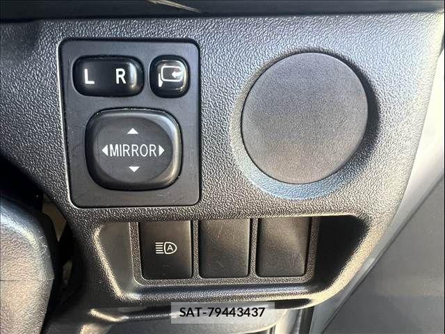 Toyota REGIUSACE VAN 2019-07 8368332-22