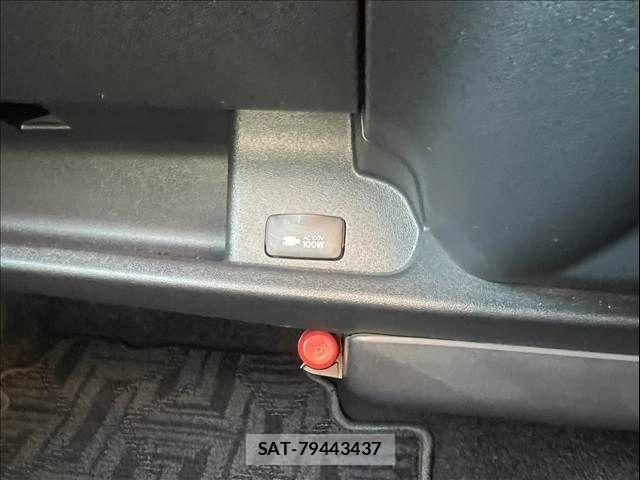Toyota REGIUSACE VAN 2019-07 8368332-25