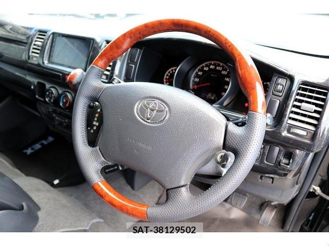 Toyota REGIUSACE VAN 2010-01 8368333-10
