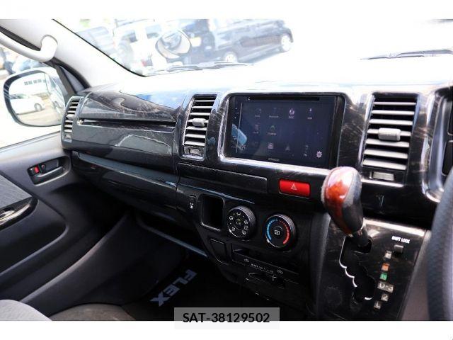 Toyota REGIUSACE VAN 2010-01 8368333-13