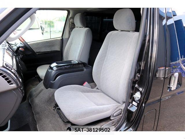 Toyota REGIUSACE VAN 2010-01 8368333-14