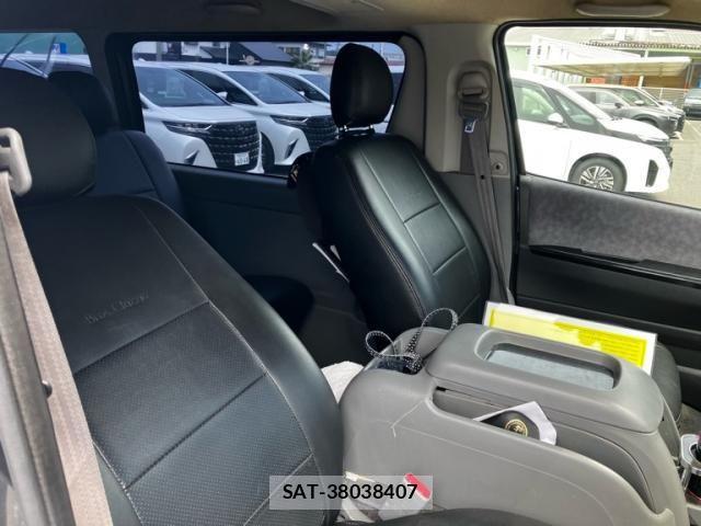 Toyota REGIUSACE VAN 2006-10 8414686-9