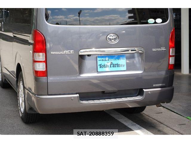 Toyota REGIUSACE VAN 2011-01 8414683-17