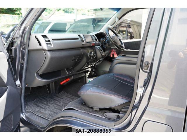 Toyota REGIUSACE VAN 2011-01 8414683-27