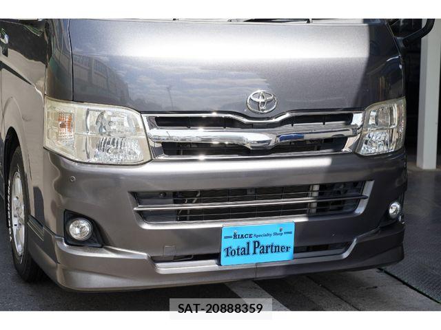 Toyota REGIUSACE VAN 2011-01 8414683-7