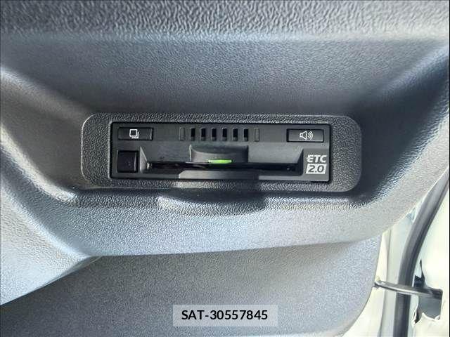 Toyota REGIUSACE VAN 2018-11 8414679-18