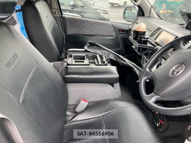 Toyota REGIUSACE VAN 2006-02 8414684-10