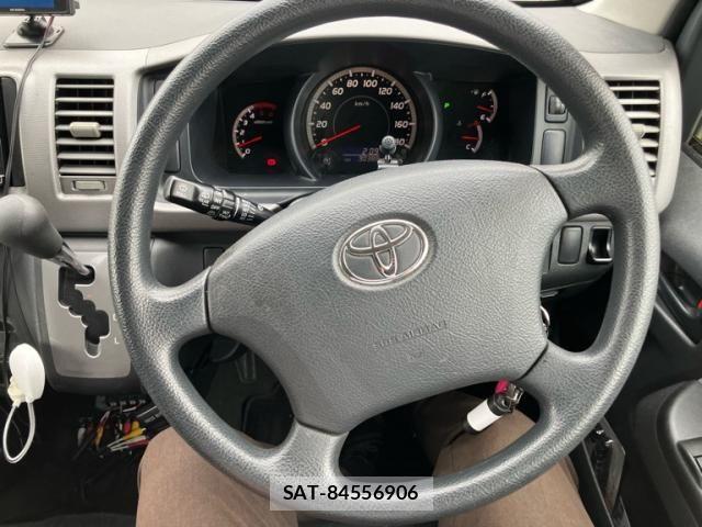 Toyota REGIUSACE VAN 2006-02 8414684-17