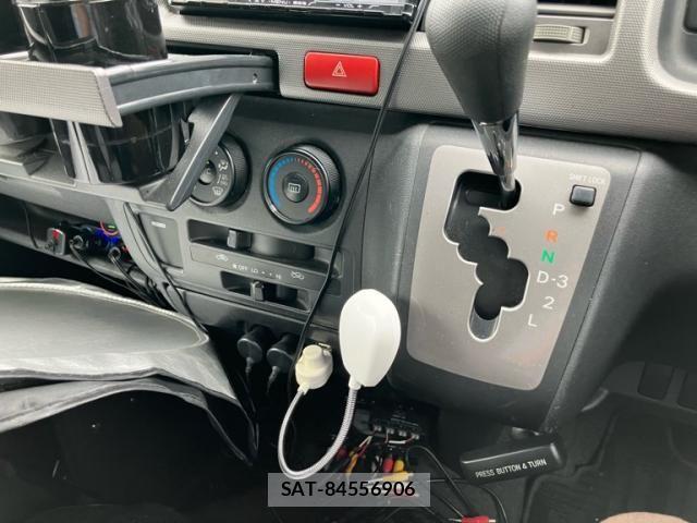 Toyota REGIUSACE VAN 2006-02 8414684-20