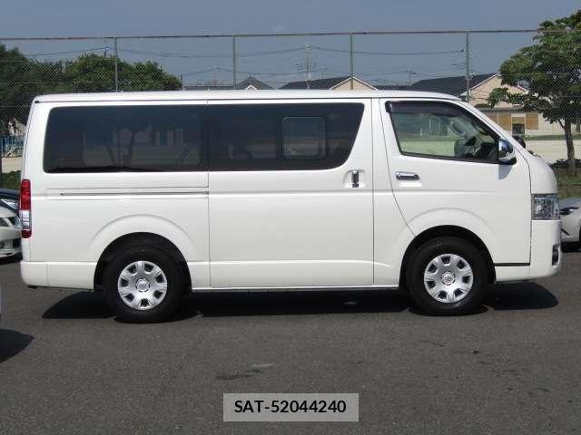 Toyota REGIUSACE VAN 2019-06 8458313-25