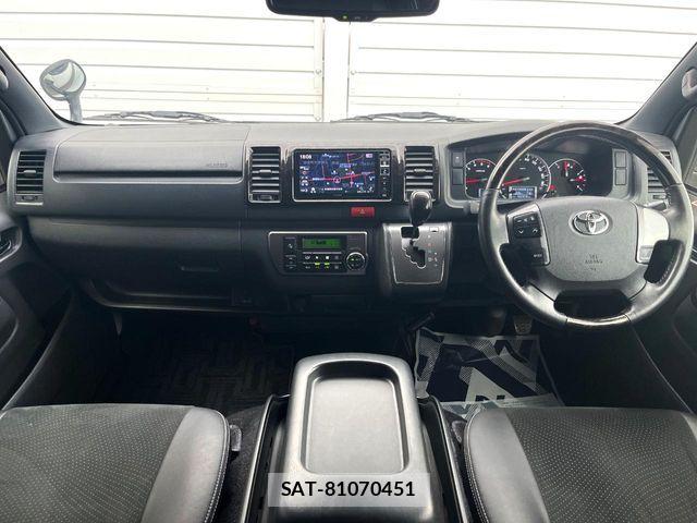 Toyota REGIUSACE VAN 2019-01 8526986-1