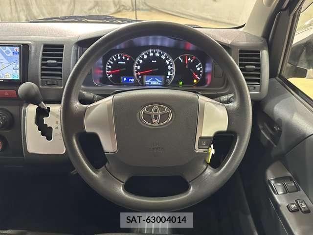 Toyota REGIUSACE VAN 2019-06 8563387-9