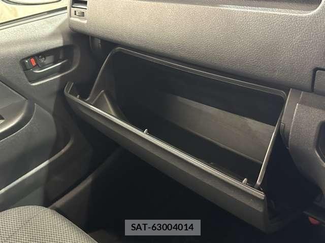 Toyota REGIUSACE VAN 2019-06 8563387-22