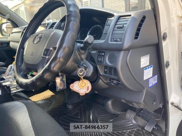 Toyota REGIUSACE VAN 2019-03 8563385-7