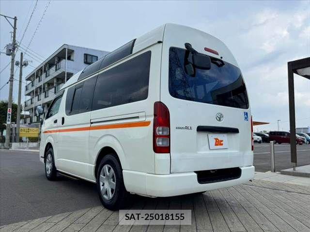 Toyota REGIUSACE VAN 2011-07 8666822-12