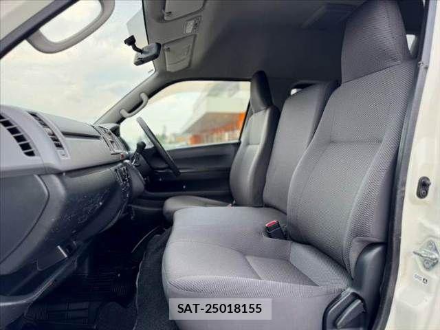 Toyota REGIUSACE VAN 2011-07 8666822-16
