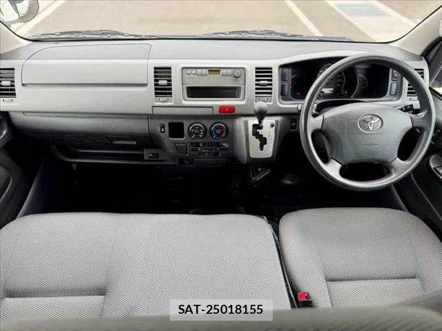 Toyota REGIUSACE VAN 2011-07 8666822-1