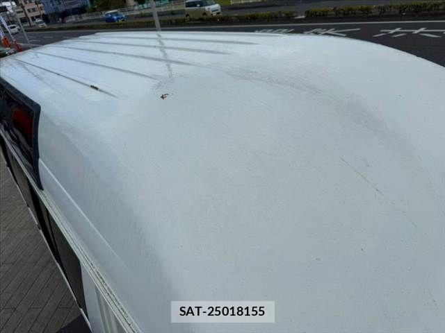 Toyota REGIUSACE VAN 2011-07 8666822-22
